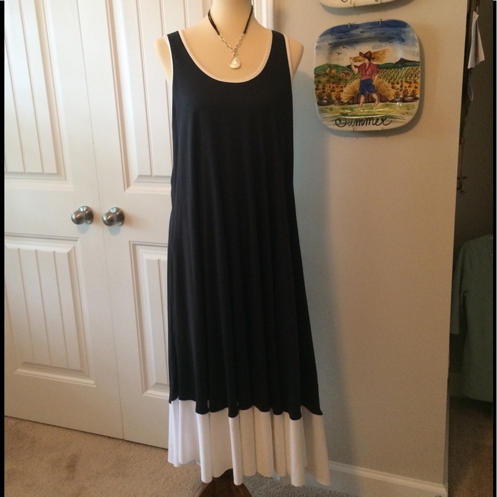 PLANET MAXI DRESS